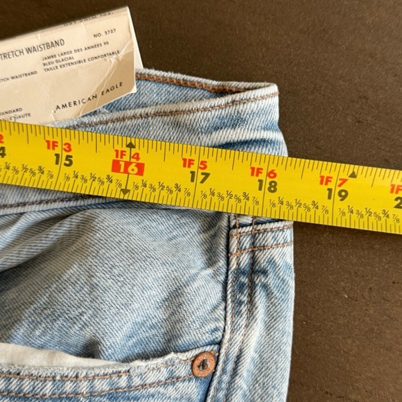 American Eagle Women’s 90s Wide-Leg Jeans NWT Size 16 Ice Blue Stretch Casual - Picture 7 of 7